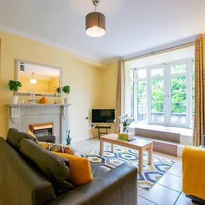  Holiday home 126 - Gort Na Coiribe 4 Bedroom Duplex, By Shortstays Ireland